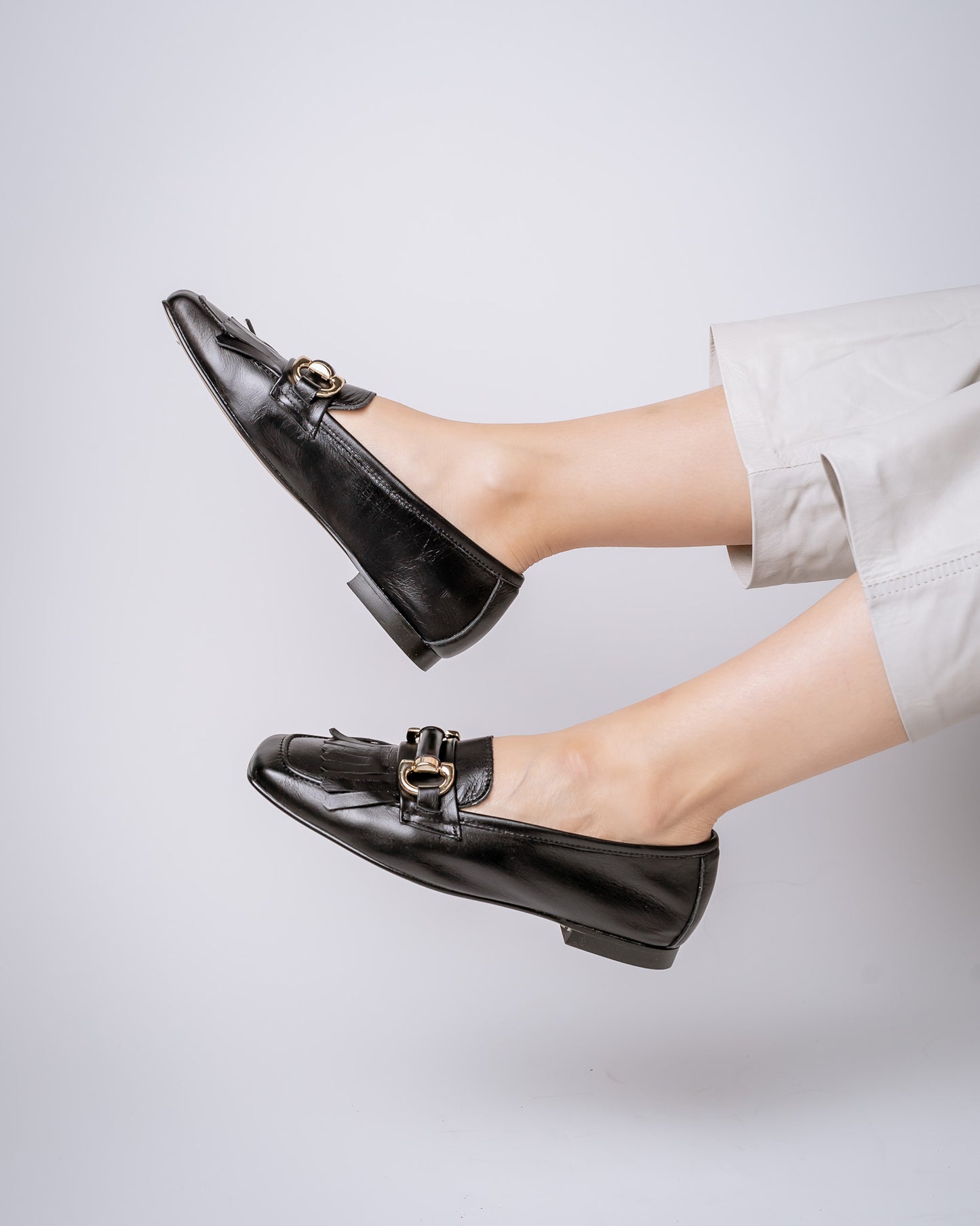MOCASÍN CON FLECOS NAPA 24-I NEGRO