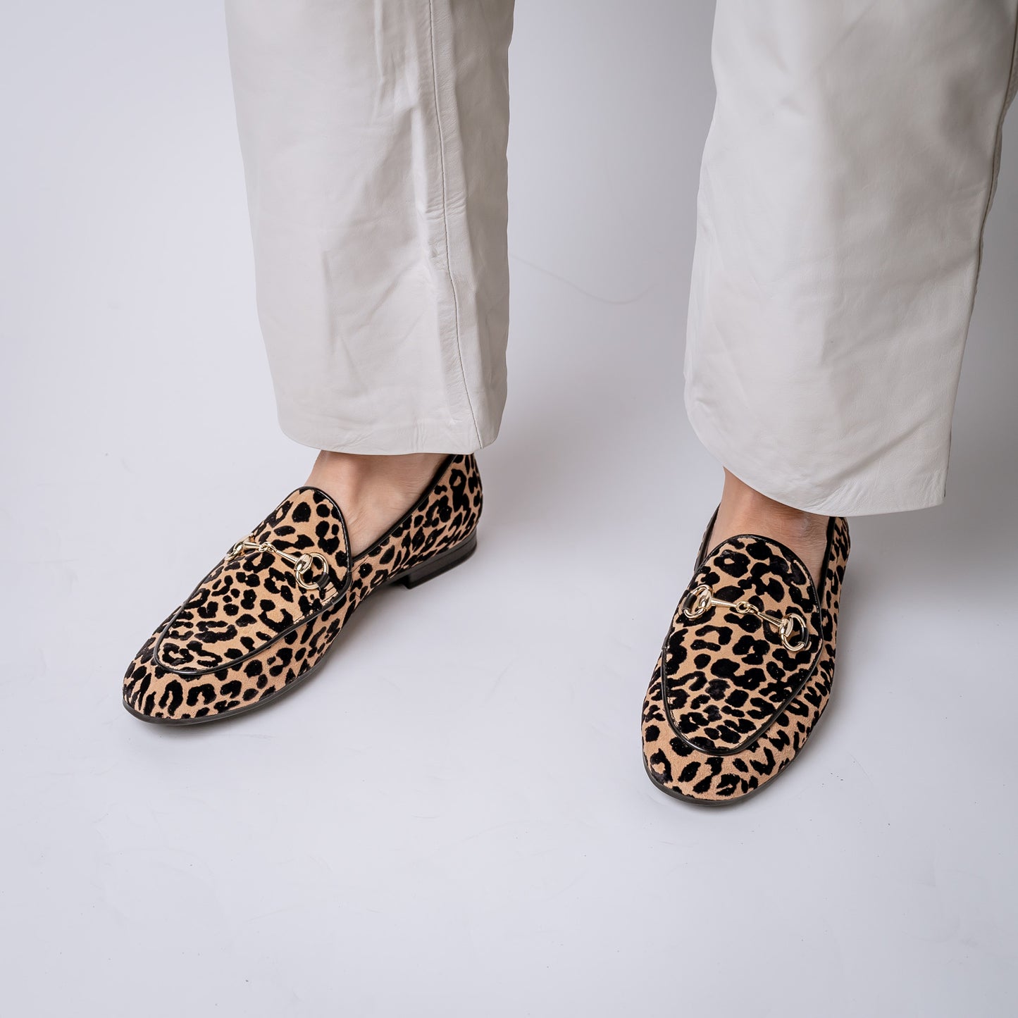 MOCASÍN LEOPARDO