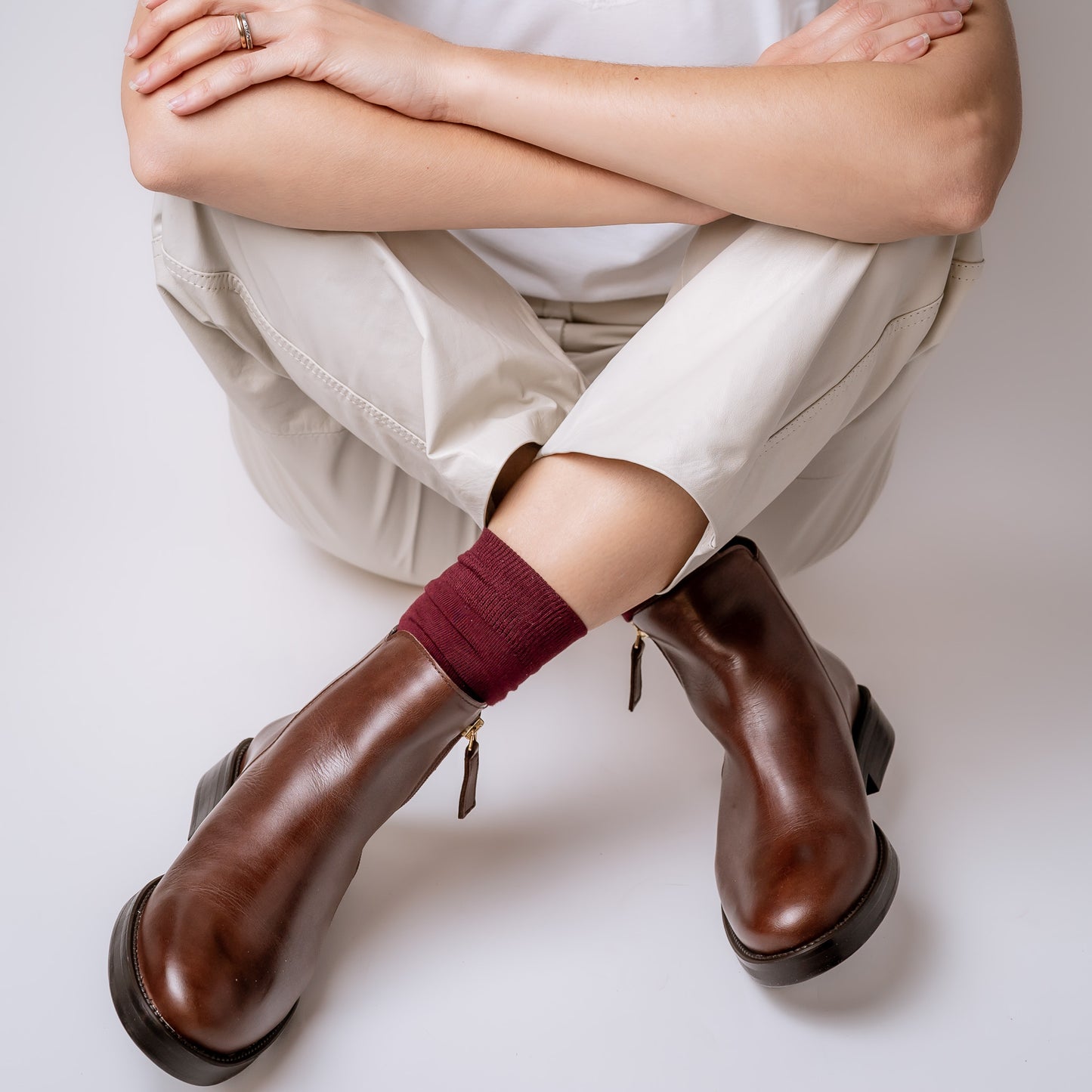 BOTIN LUSTRE 24-I CAOBA