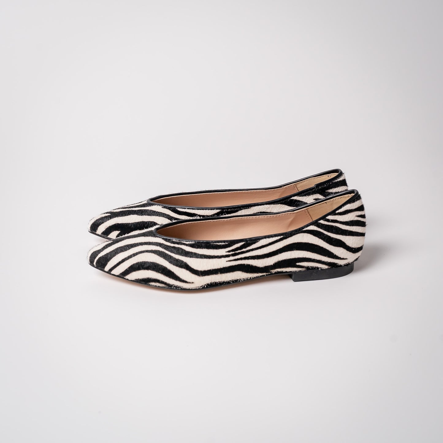 KELLY CEBRA NEGRO TIBET NEGRO
