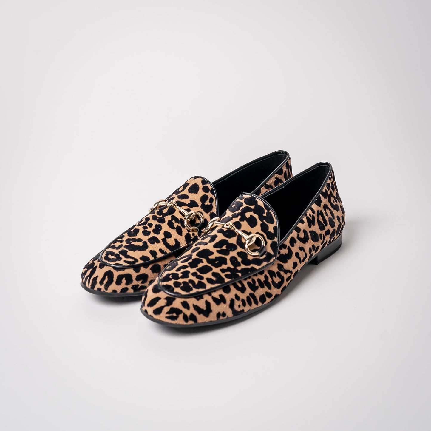 MOCASÍN LEOPARDO