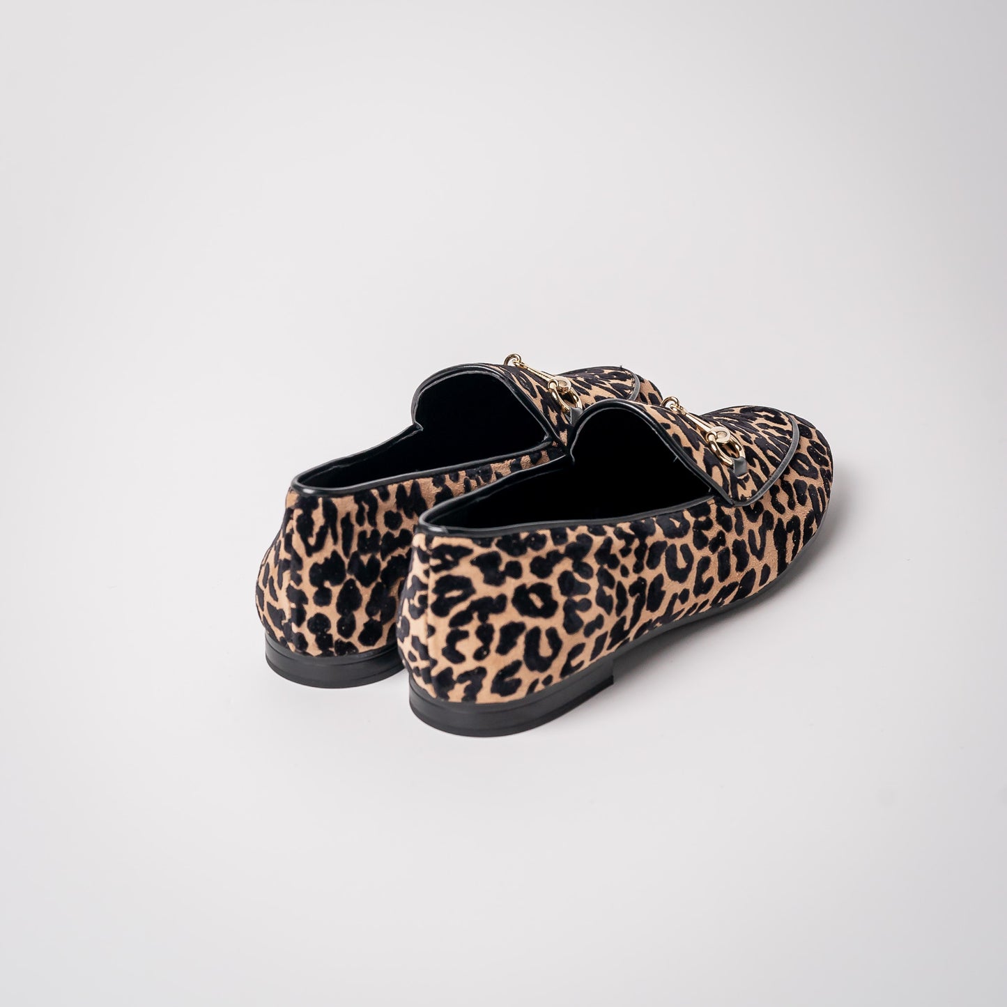 MOCASÍN LEOPARDO