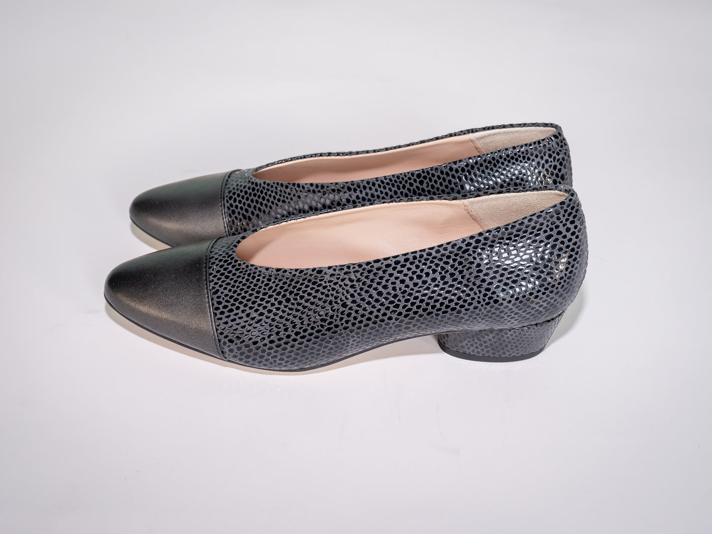 GT ROYAL GRAFITO/TIBET PEWTER