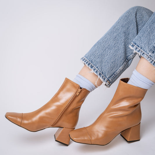 BOTA CORTA PUNTA CUADRADA BICOLOR LUSTRE 23-I CARAMELLO